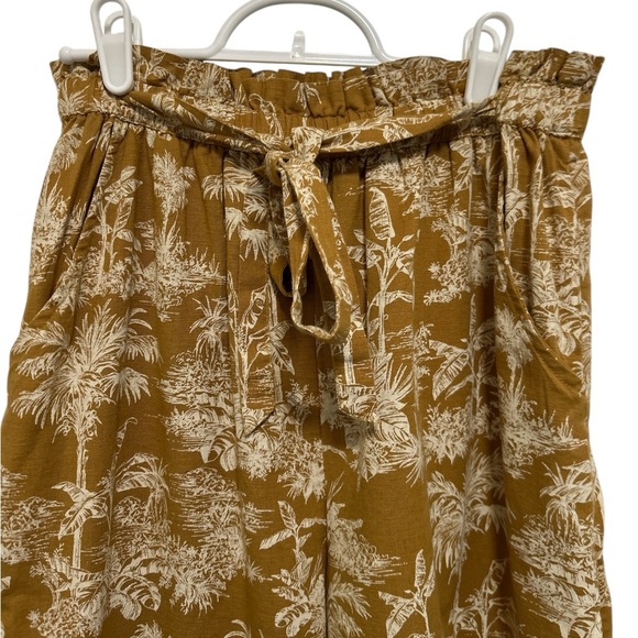 American Eagle Wide Leg Capris Lined Size Medium Toile Linen Lightweight Resort. - Picture 4 of 11